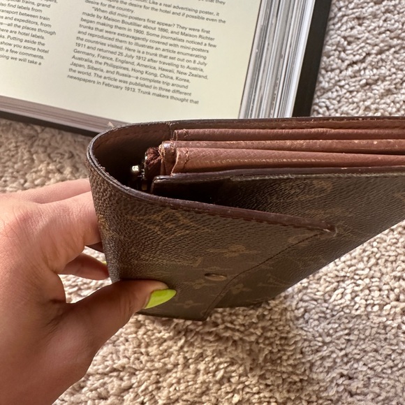 Authentic Louis Vuitton Monogram Portefeuille Sarah Long Wallet - Picture 8 of 16